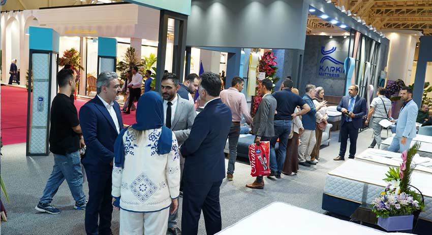 غرفه کارکیا در نمایشگاه